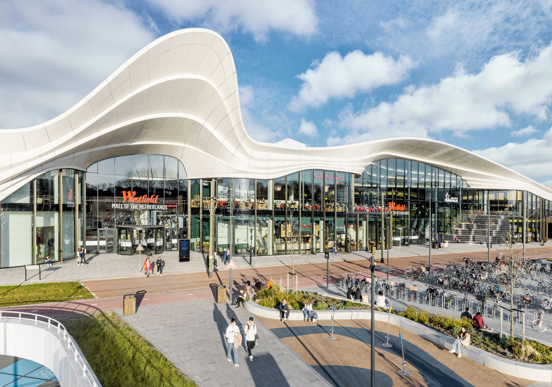 Westfield_mall_of_the_Netherlands1