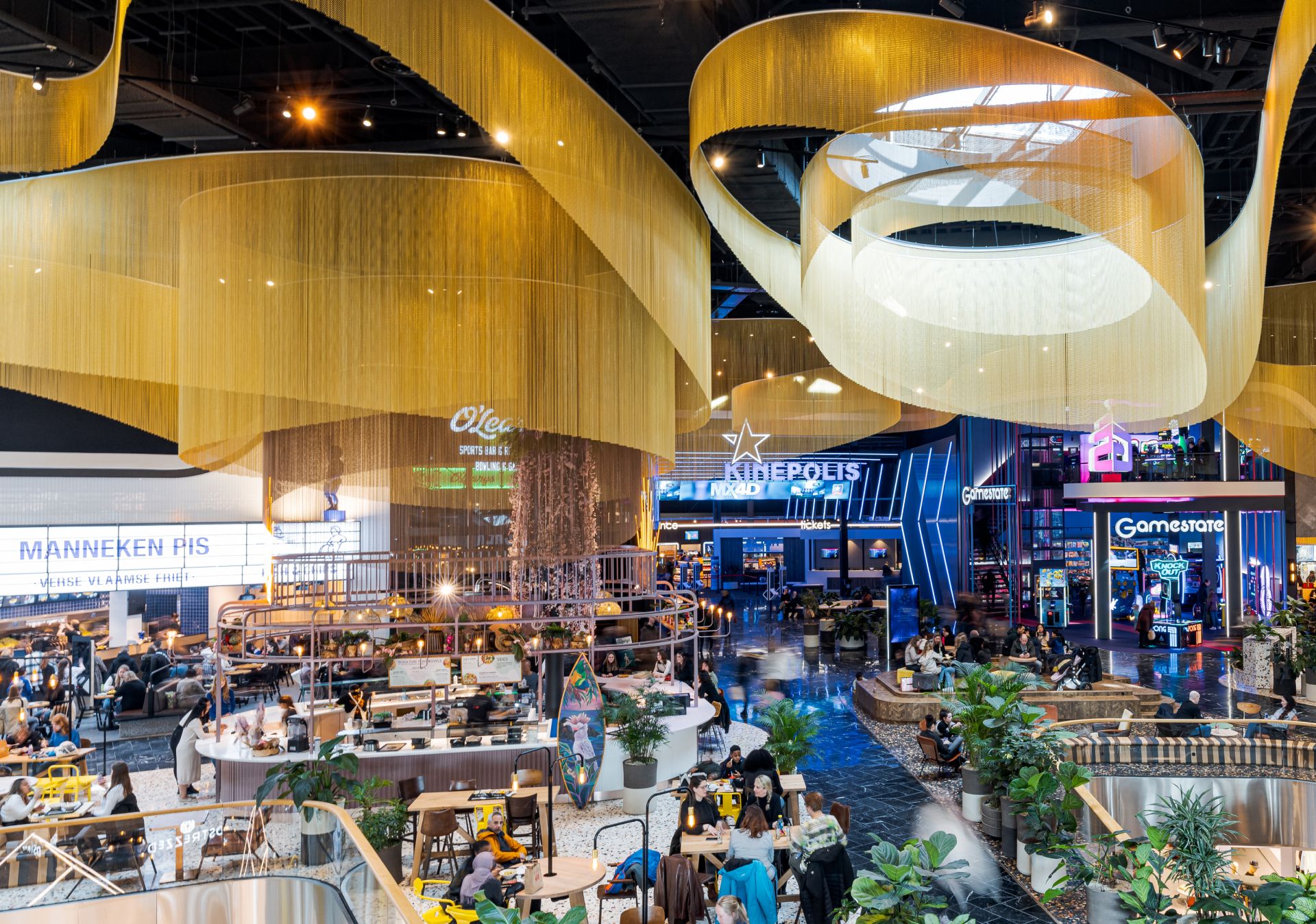 Westfield_mall_of_the_Netherlands3